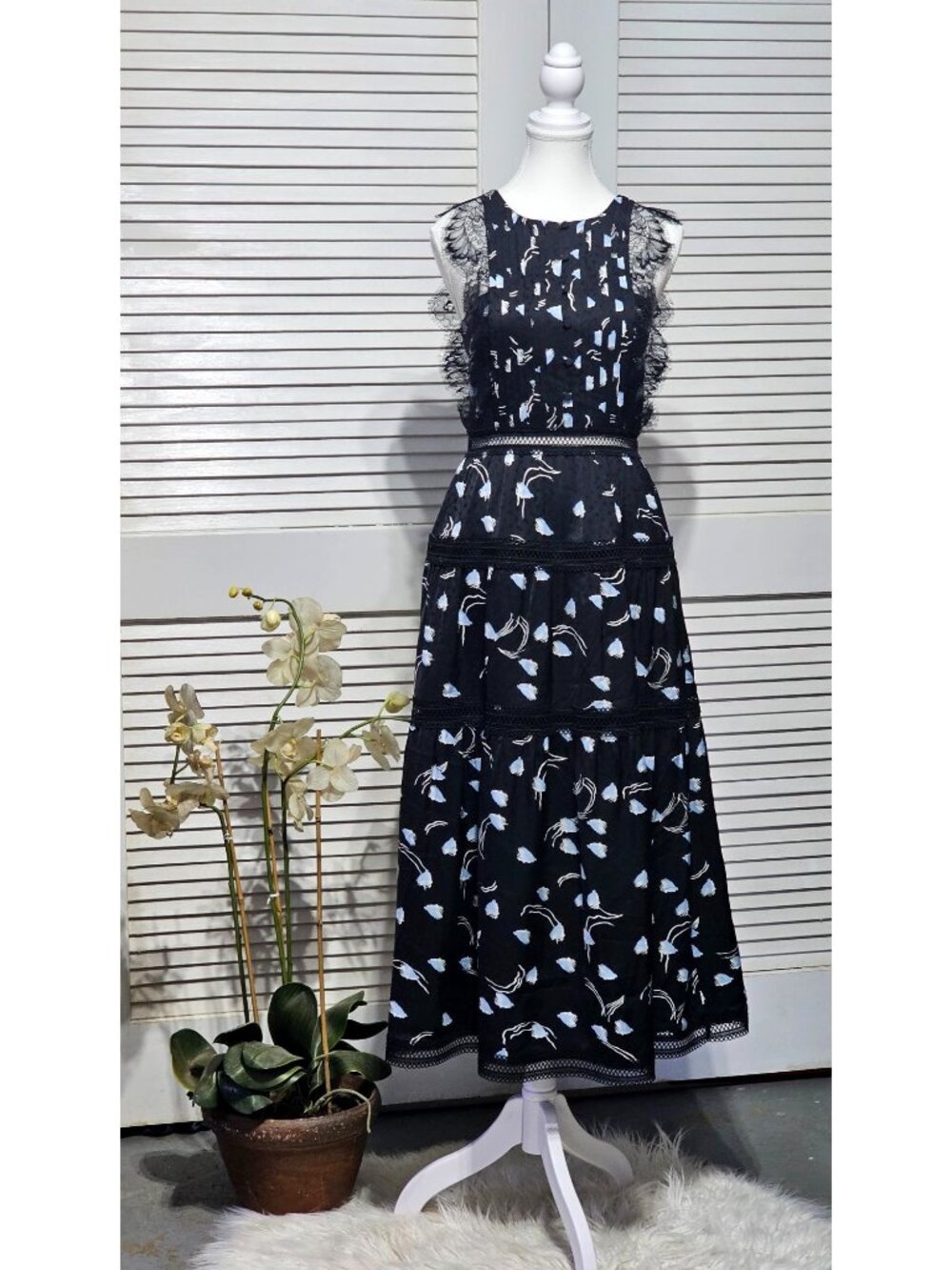 NWOT Self-Portrait Women's Black Floral Lace Geo-print Midi Dress Size 4 3687